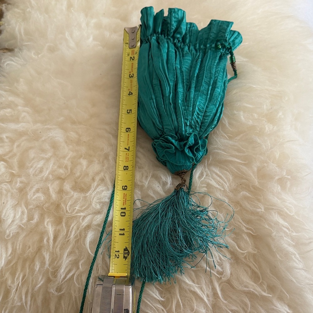 Vintage Teal Drawstring Tassel Evening Pouch - Picture 2 of 6